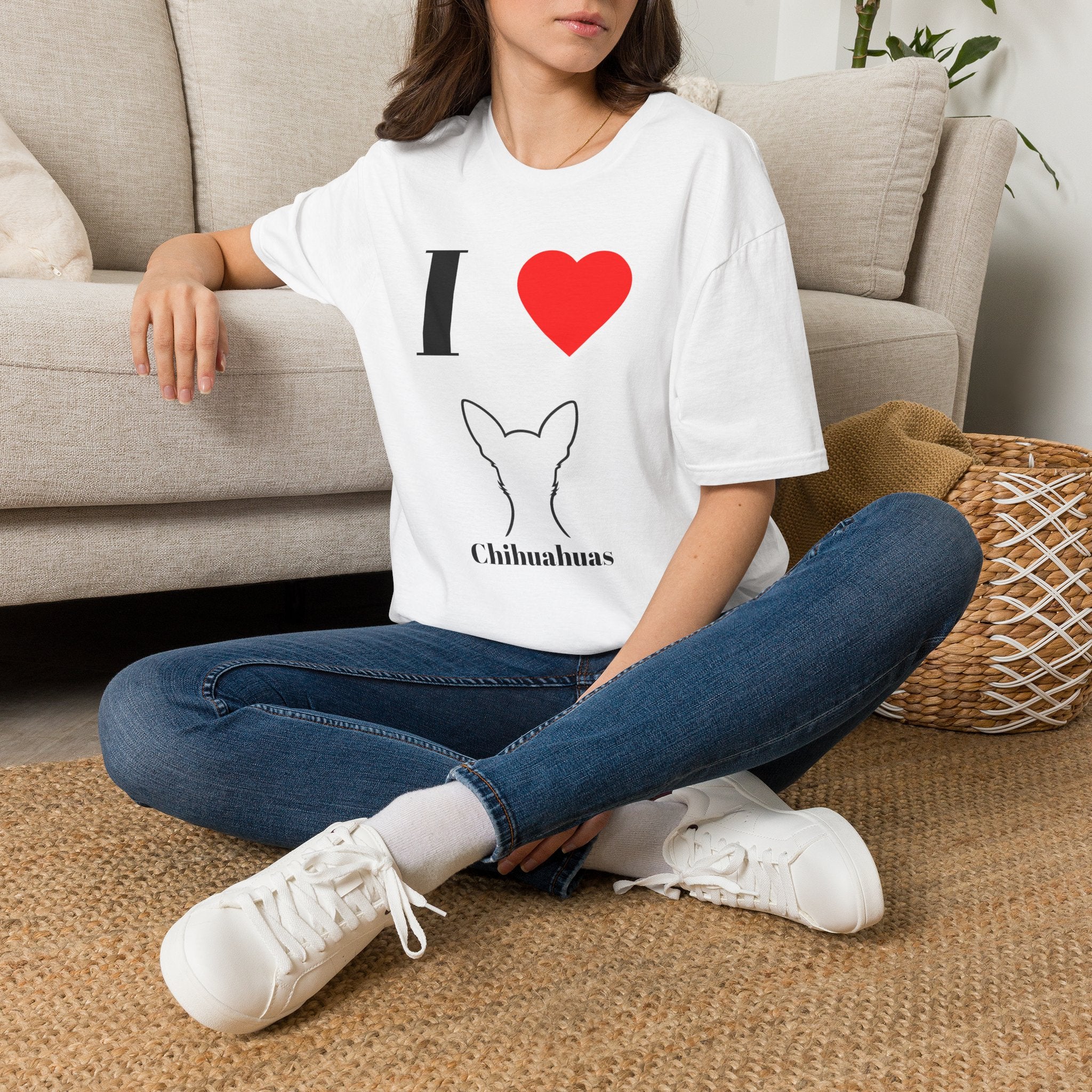 I ❤️ Chihuahuas | Cute Chihuahua Lover T-Shirt